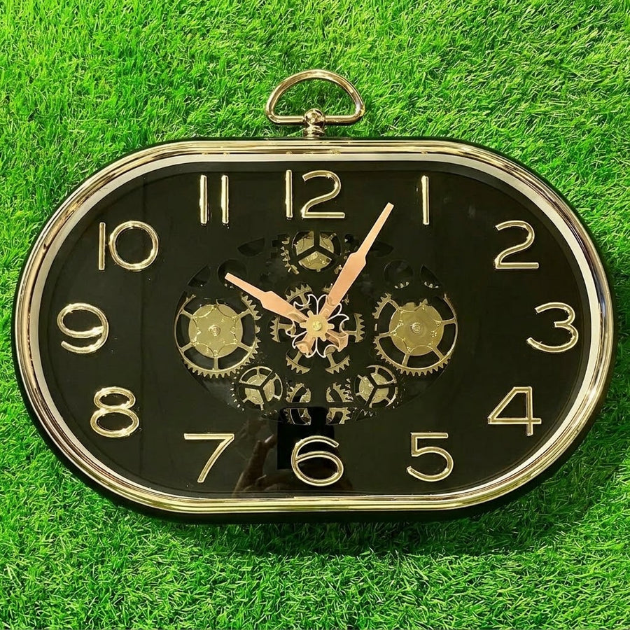 Luxury Oval Steampunk Gear Wall Clock – Gold Metallic Frame with Exposed Mechanics